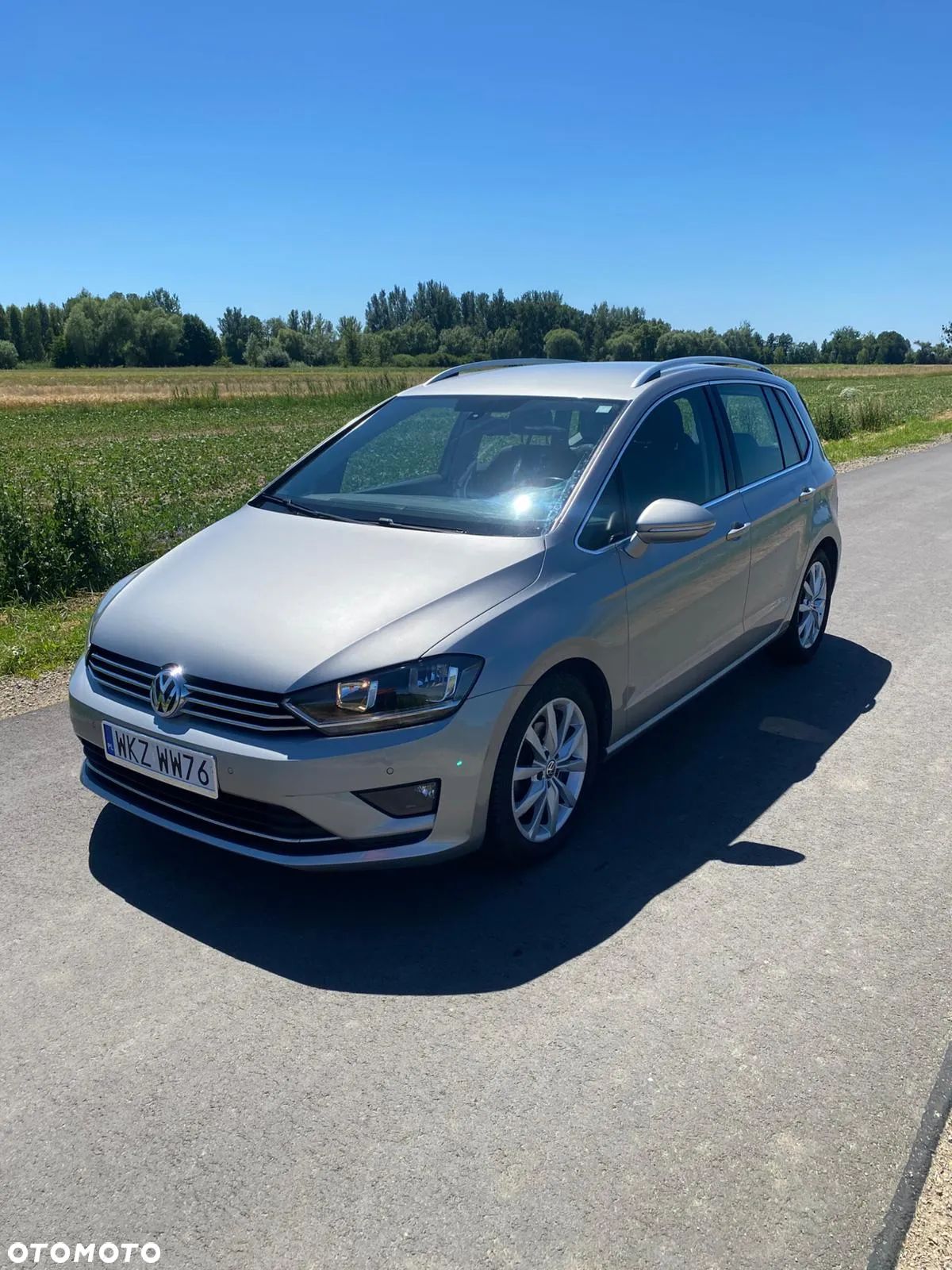 Volkswagen Golf - 1