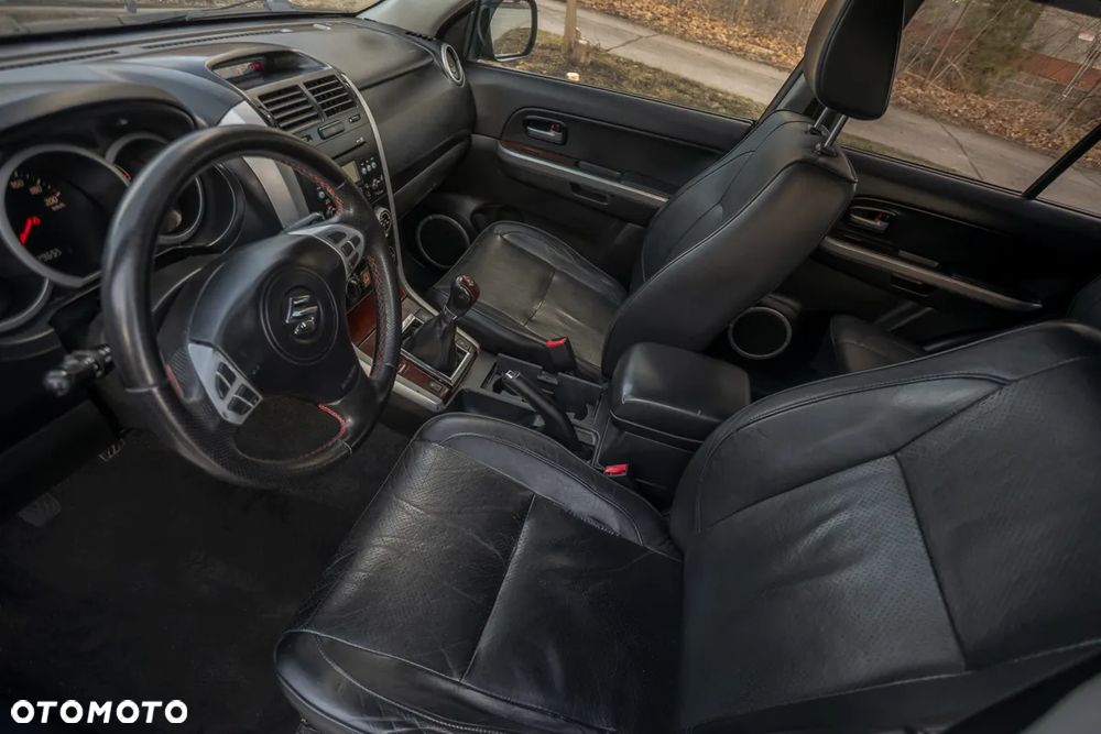Suzuki Grand Vitara 1.9 DDiS Comfort DPF - 16