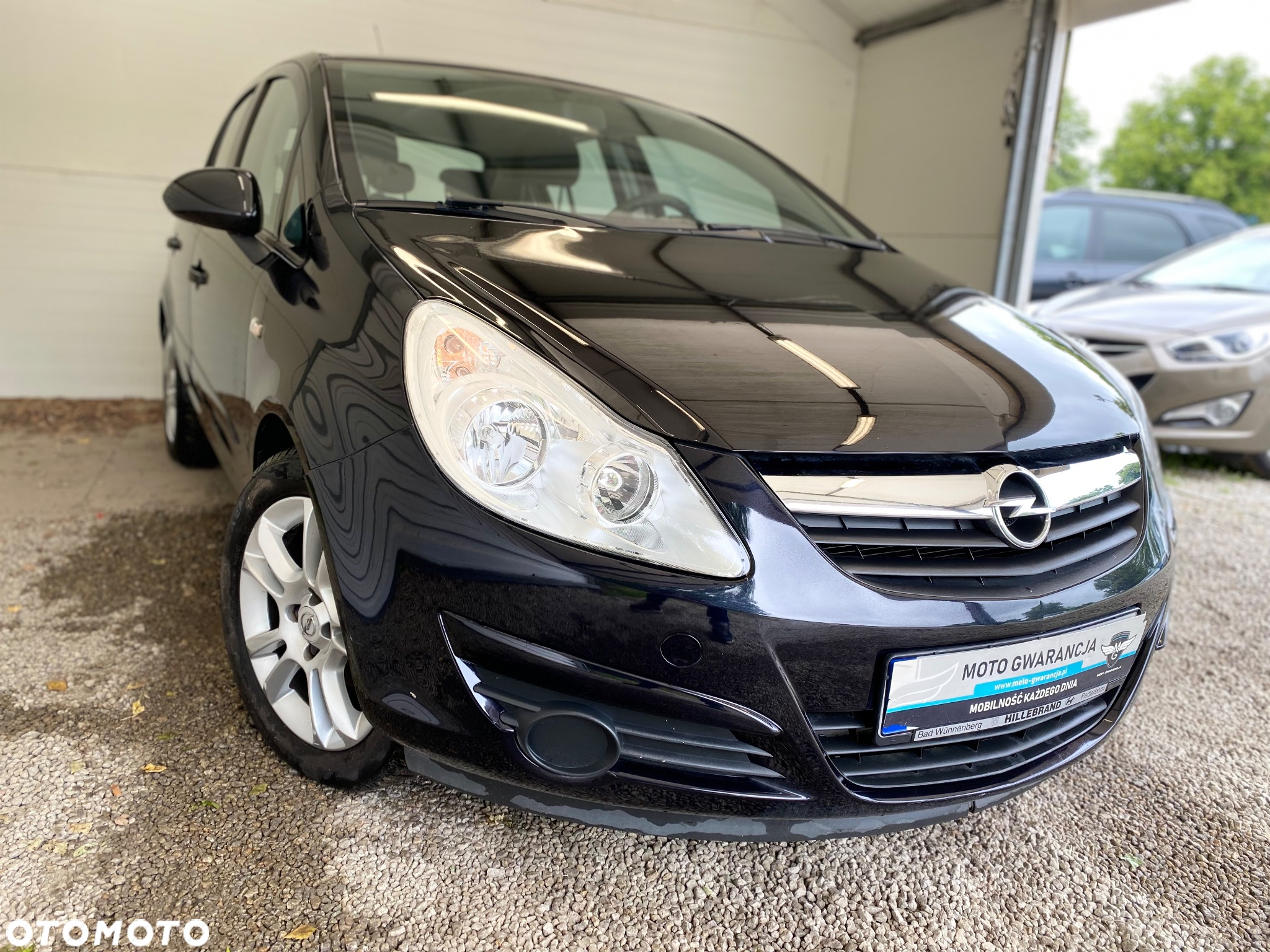Opel Corsa 1.2 16V Essentia - 27