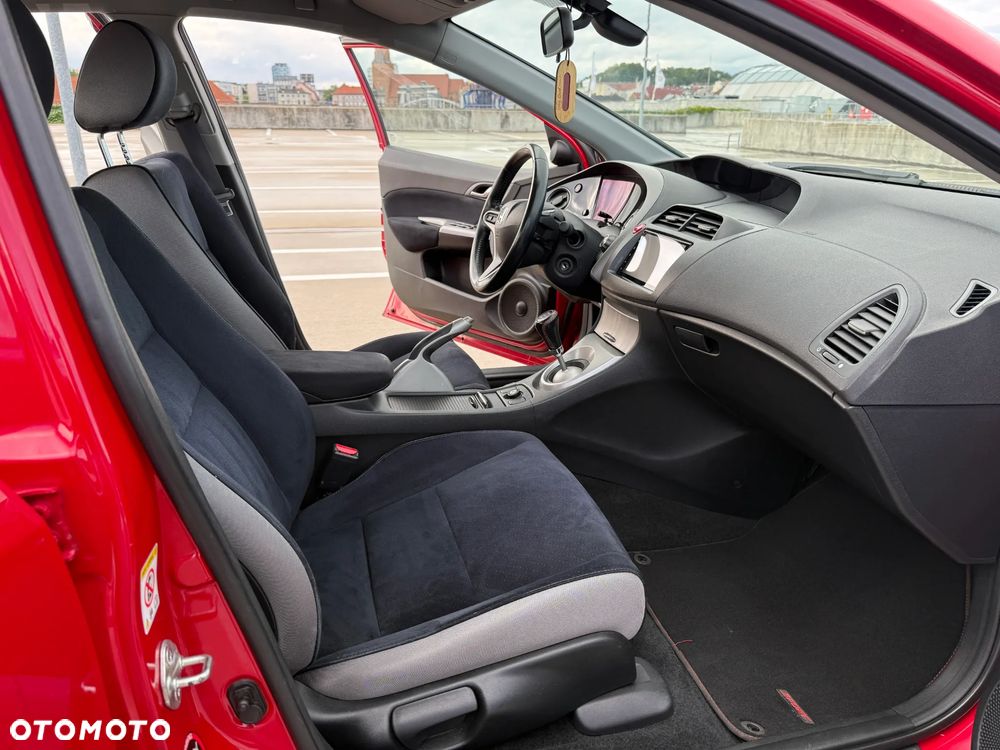 Honda Civic 1.8 Sport - 11