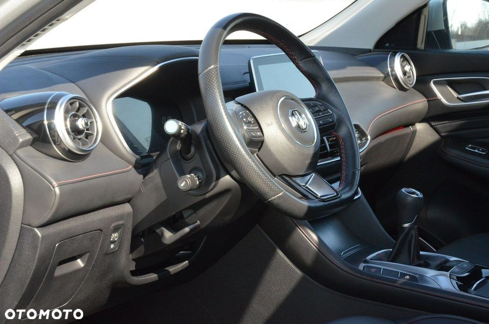 MG HS 1.5T-GDI Luxury - 22