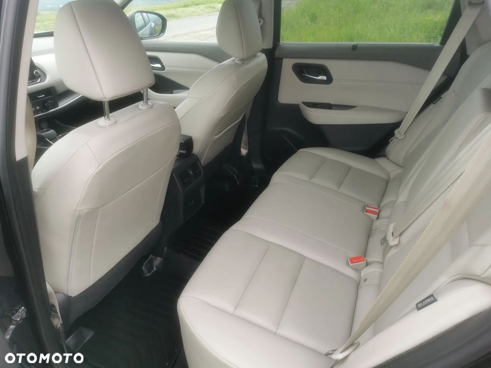 Nissan Rogue - 23