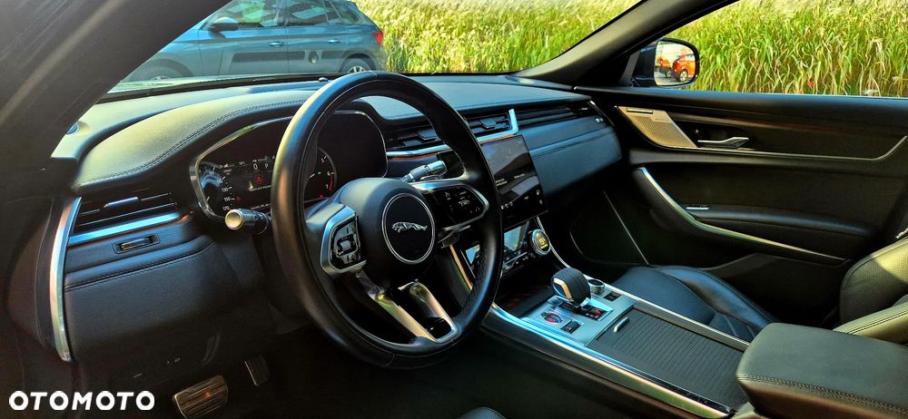 Jaguar XF 2.0 P250 SE - 10