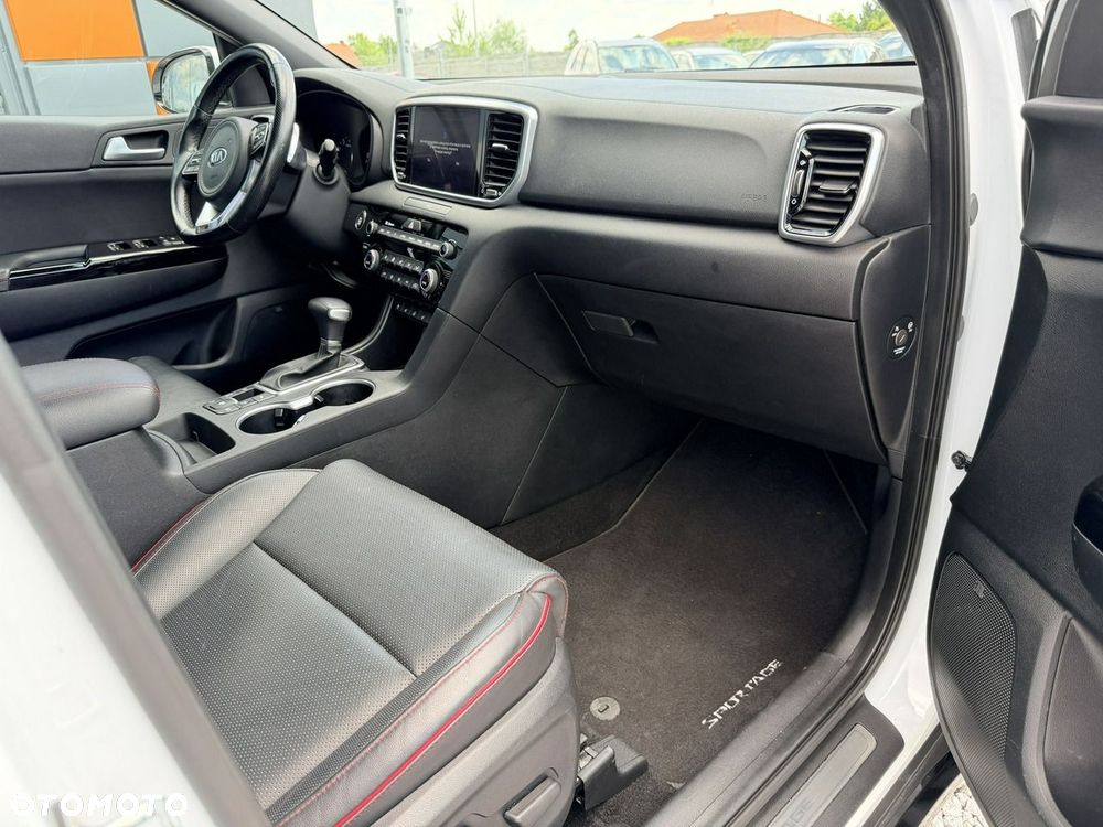 Kia Sportage - 16