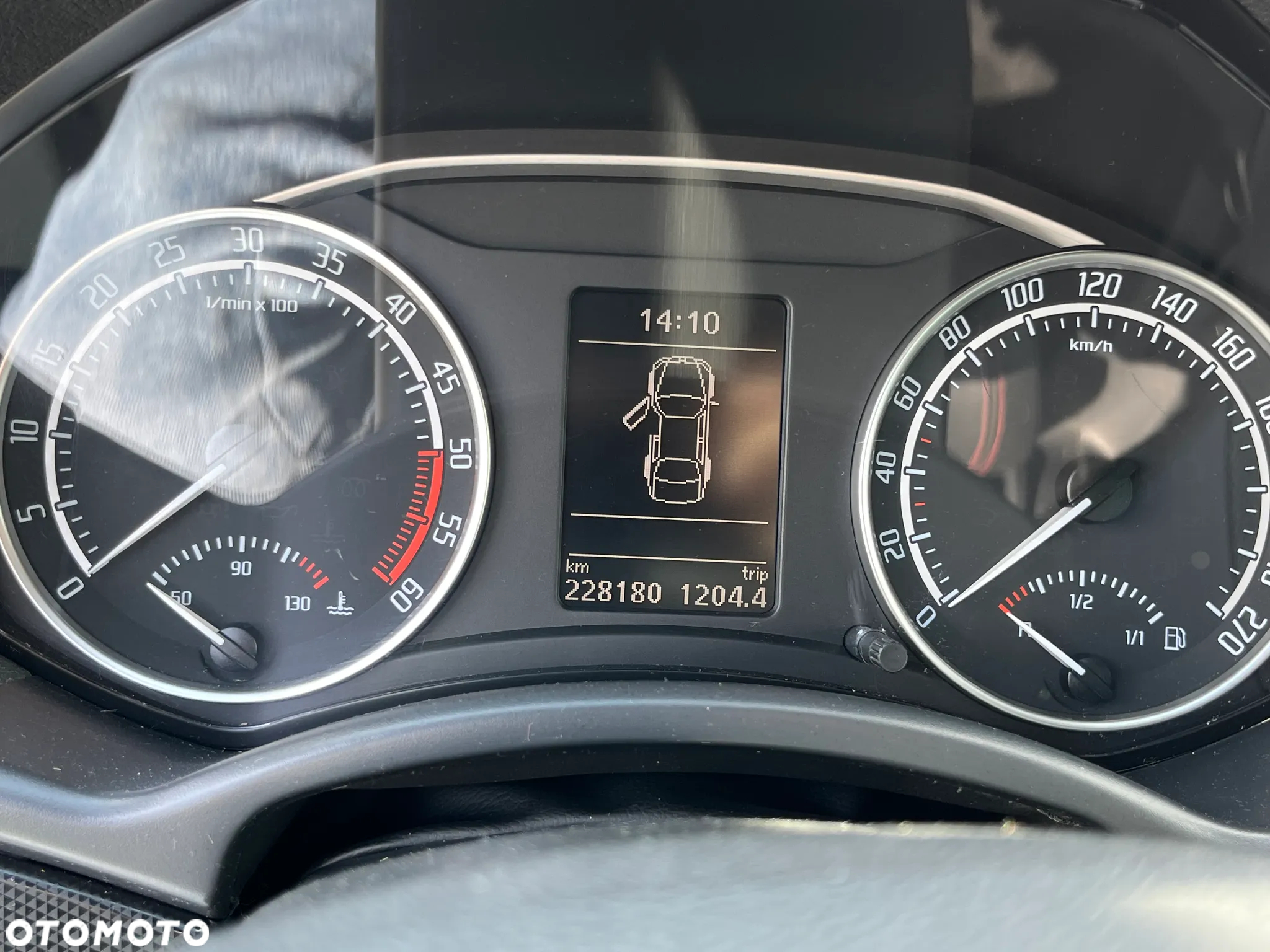 Skoda Octavia Combi 2.0 TDI CR DPF RS - 23