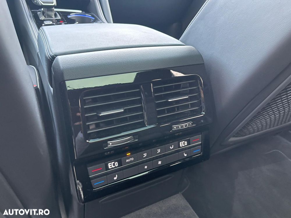 Volkswagen Touareg 3.0 V6 TDI 4Motion DPF Automatik R-Line - 16