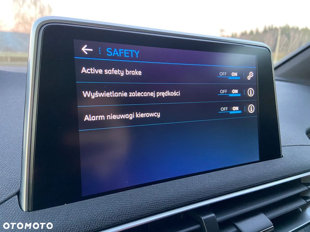 Peugeot 5008 1.6 PureTech GT Line S&S EAT8 - 26