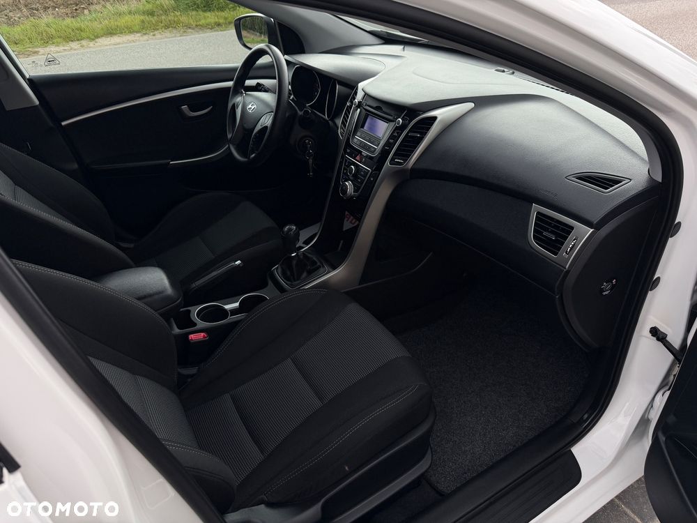 Hyundai i30 1.4 CRDi Trend - 19