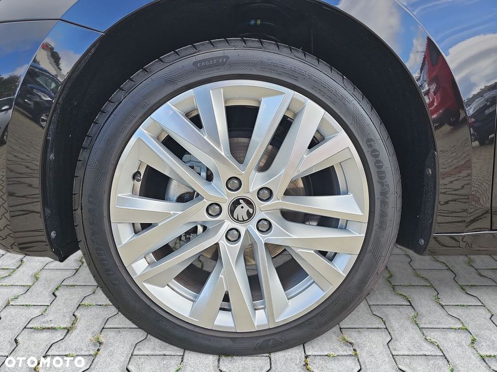 Skoda Octavia 1.5 TSI mHEV Selection DSG - 15