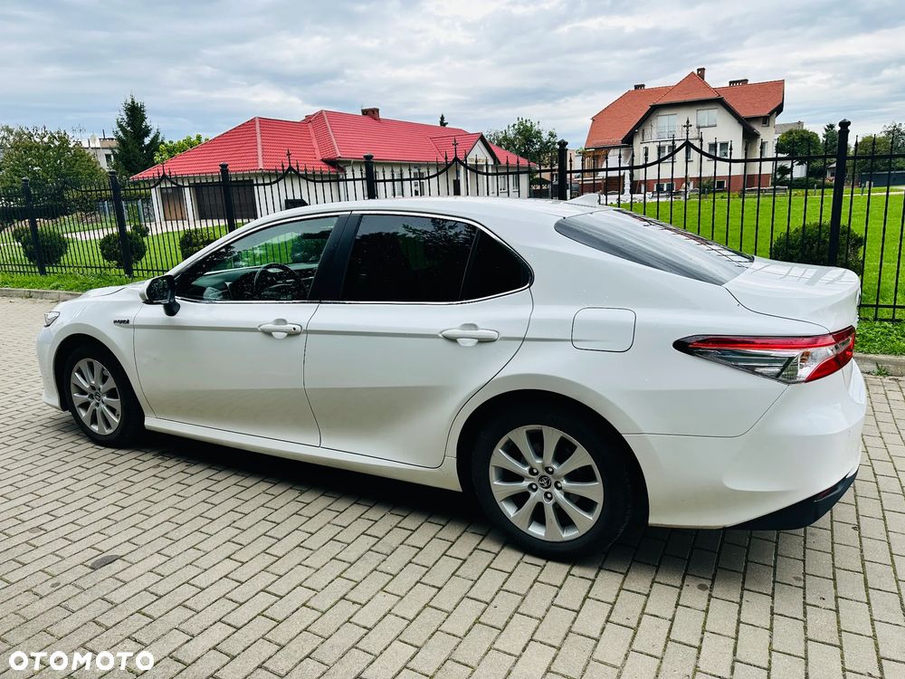 Toyota Camry - 7
