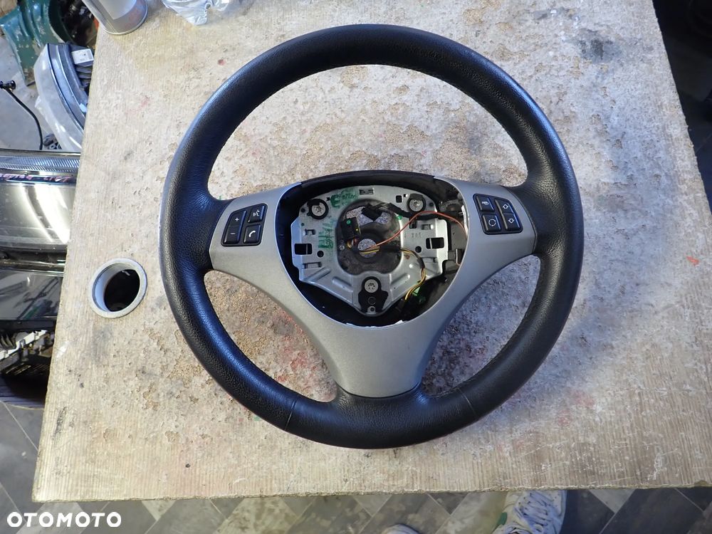 BMW SERIA 3 E90 KIEROWNICA - 1