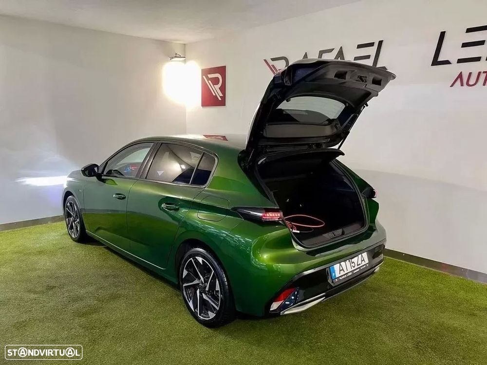 Peugeot 308 1.6 Hybrid Allure e-EAT8 - 33