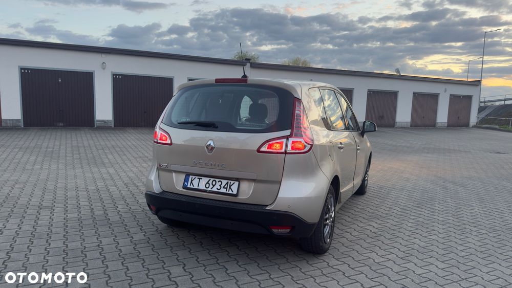 Renault Scenic 1.6 16V 110 Xmod Paris - 12