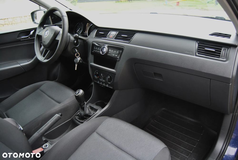 Skoda RAPID 1.2 TSI Style - 7