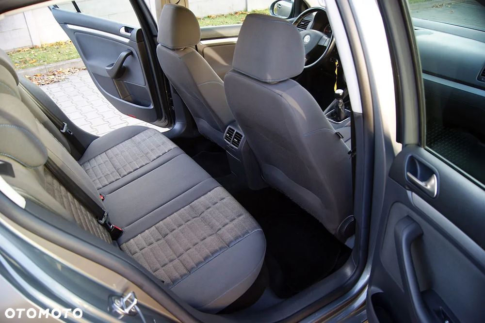 Volkswagen Golf 1.9 TDI Tour - 35