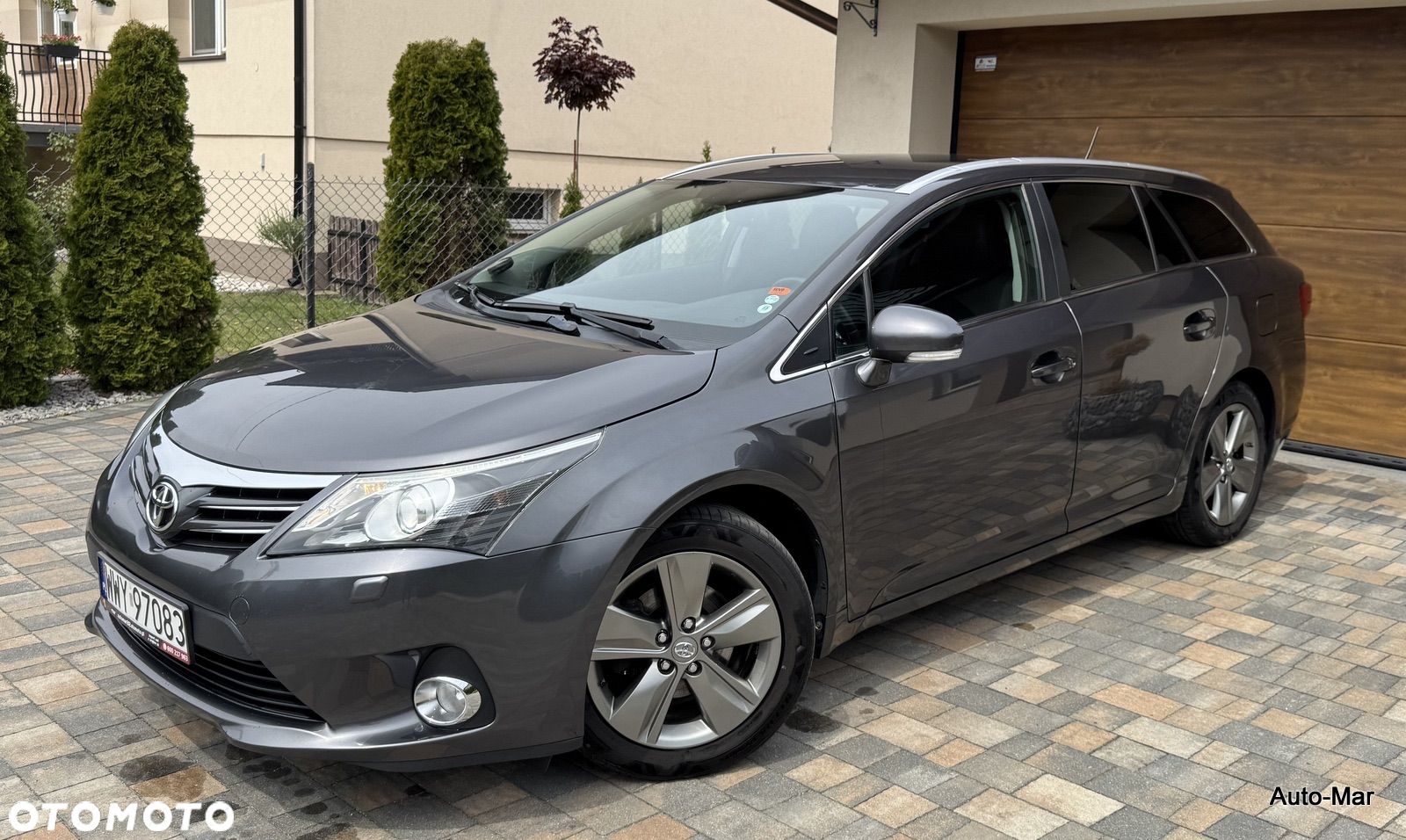 Toyota Avensis 1.8 Premium - 1