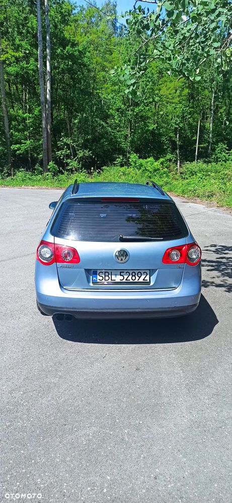 Volkswagen Passat 1.8 TSI Comfortline - 4