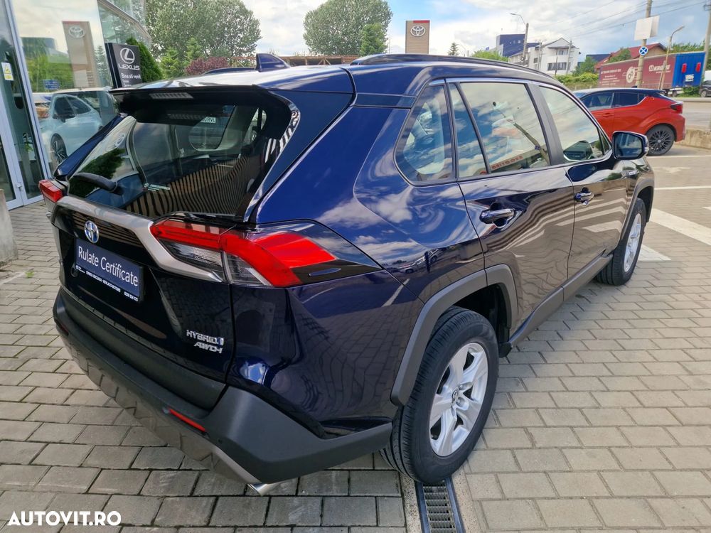 Toyota RAV4 - 7