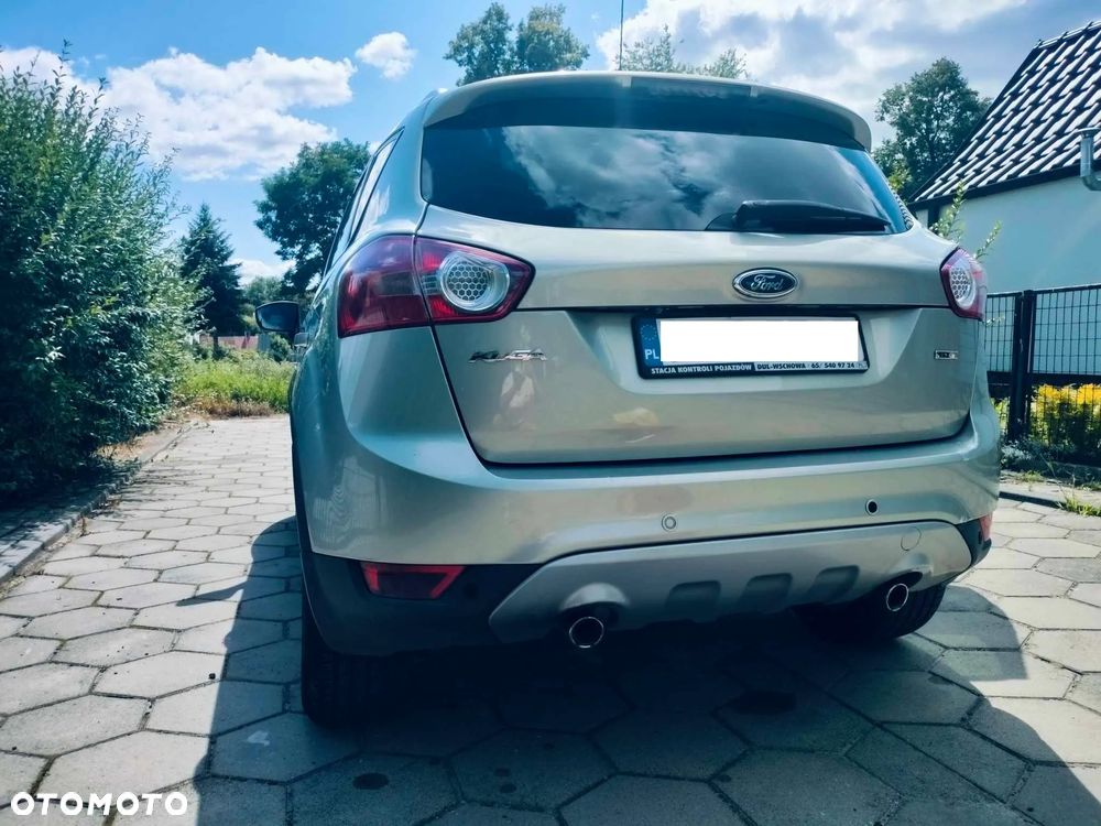 Ford Kuga 2.0 TDCi 4x4 Titanium - 6