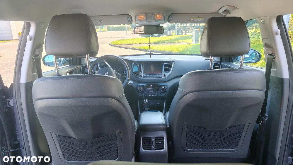 Hyundai Tucson 2.0 CRDI Premium 4WD - 29