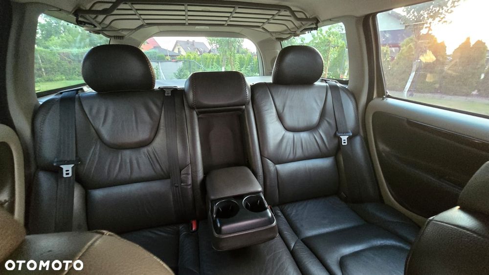 Volvo XC 70 - 8