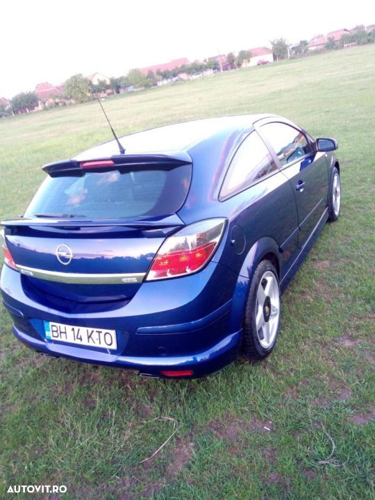 Opel Astra GTC 1.3 CDTI - 1