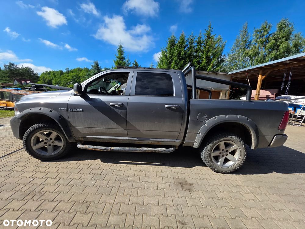 Dodge RAM - 1