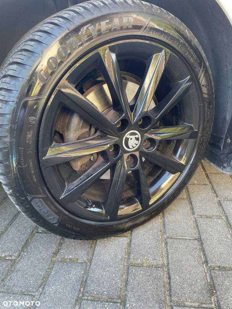Skoda Octavia 2.0 TDI Style - 12
