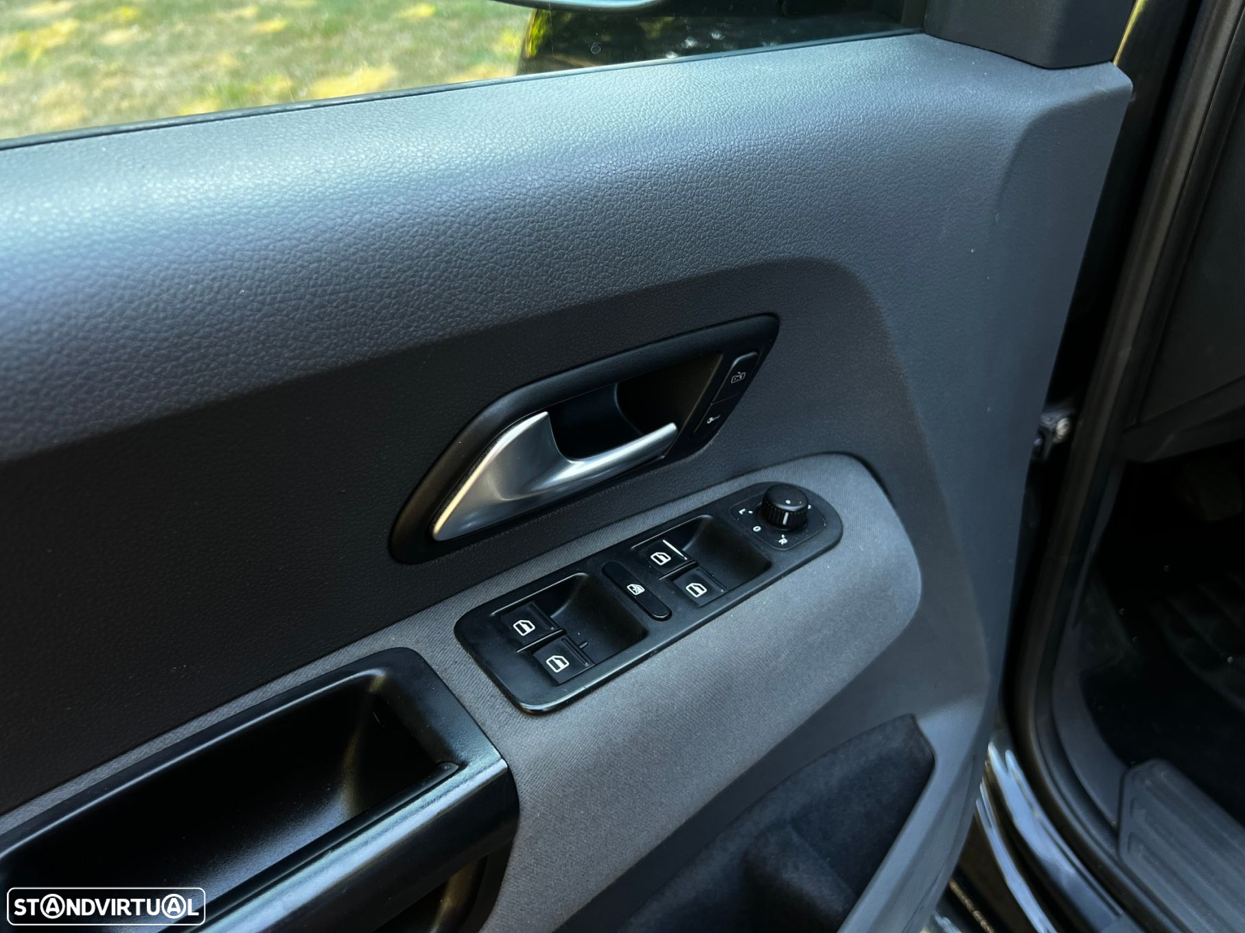 VW Amarok 2.0 BiTDI 4MOTION Trendline - 24