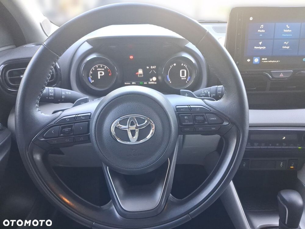 Toyota Yaris 1.5 Executive CVT - 12
