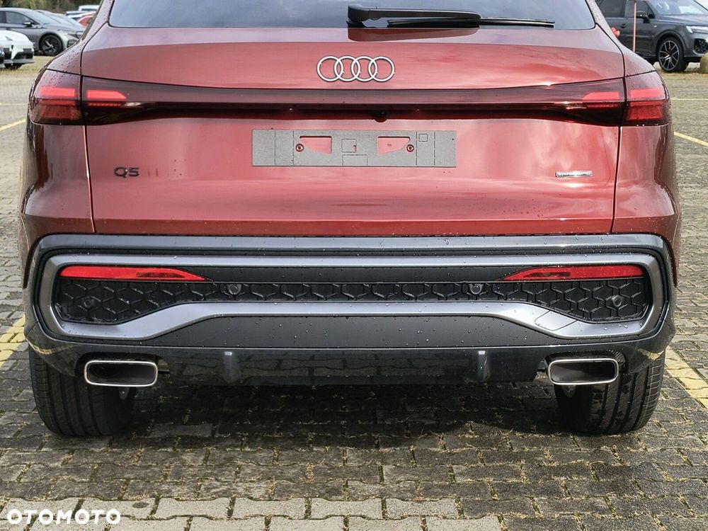 Audi Q5 Sportback - 11