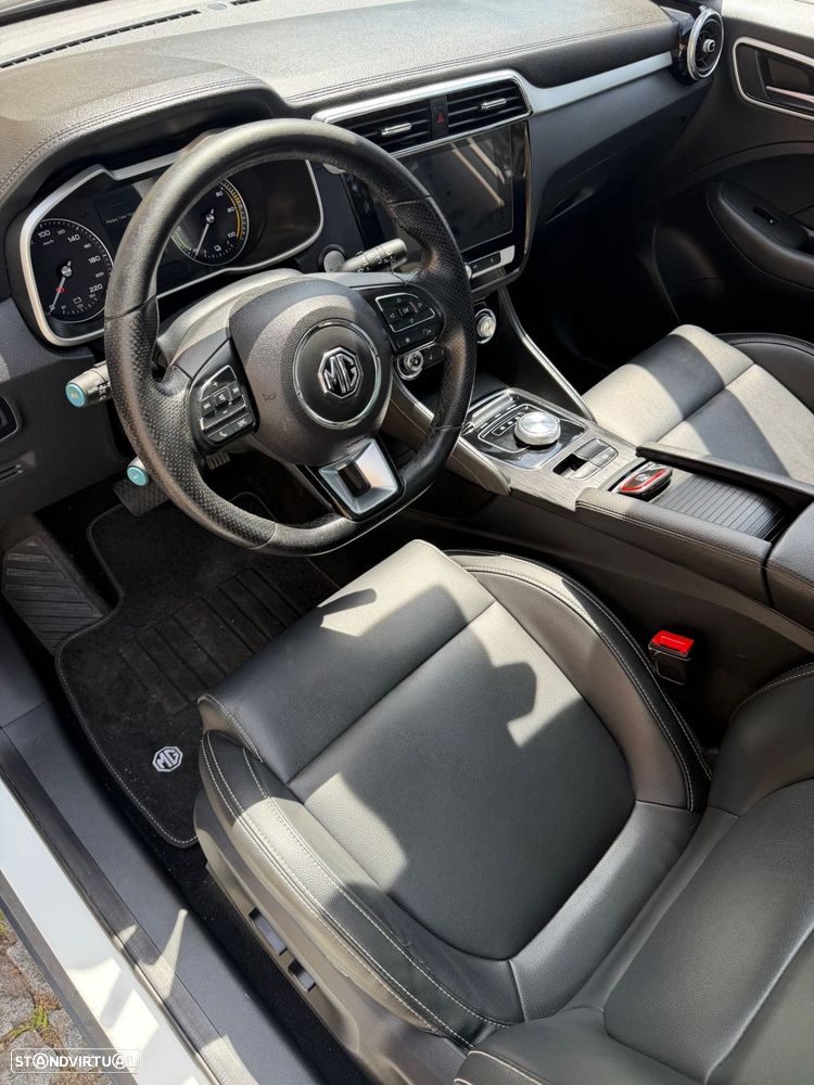 MG ZS - 21