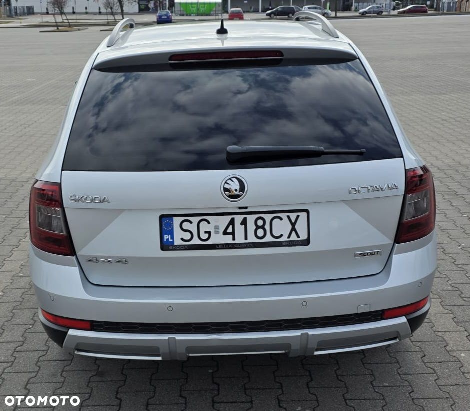 Skoda Octavia 2.0 TDI 4x4 DSG Scout - 4