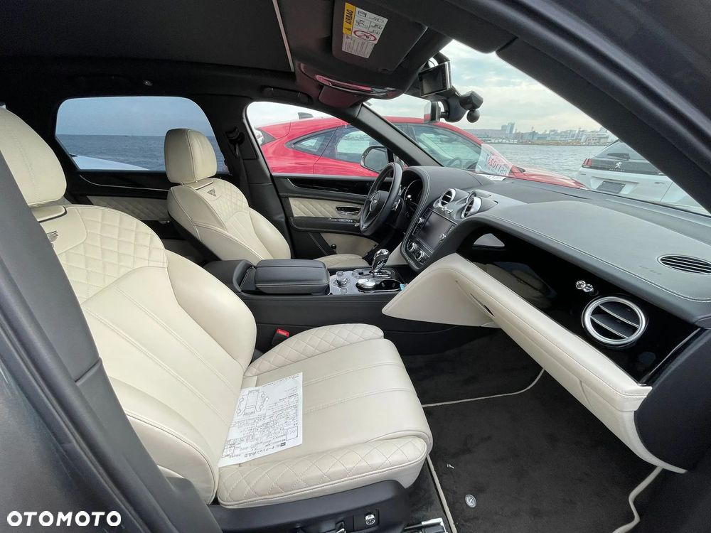 Bentley Bentayga W12 - 9