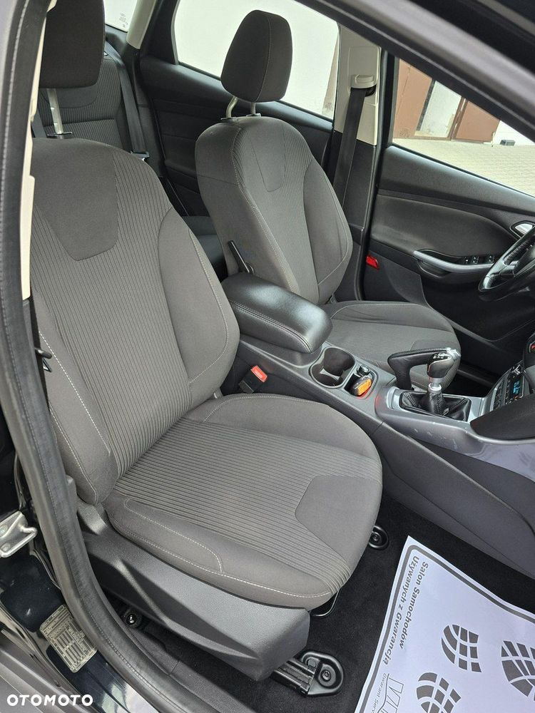 Ford Focus - 23
