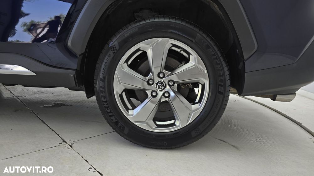 Toyota RAV4 - 22