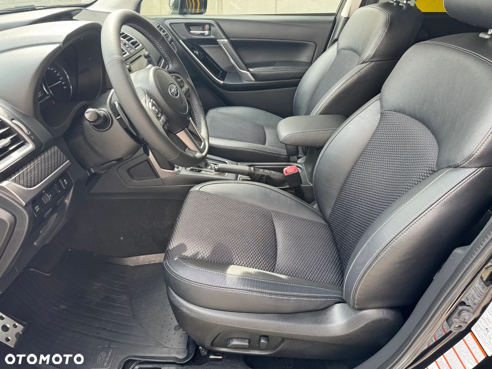 Subaru Forester 2.0 i Exclusive Special (EyeSight) Lineartronic - 15