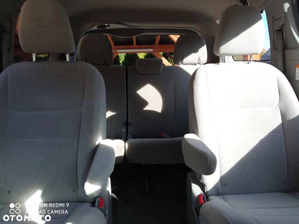 Toyota Sienna ver-3-5-v6-le-awd - 12
