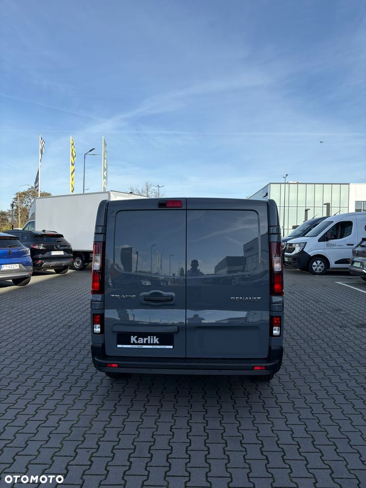 Renault Trafic L1H1 2.0dCi 150 KM - 22