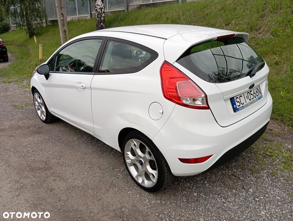 Ford Fiesta 1.25 Ambiente EU5 - 19