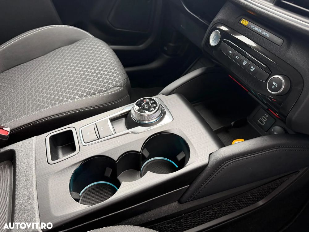 Ford Kuga 2.5 Duratec FWD FHEV Titanium - 10