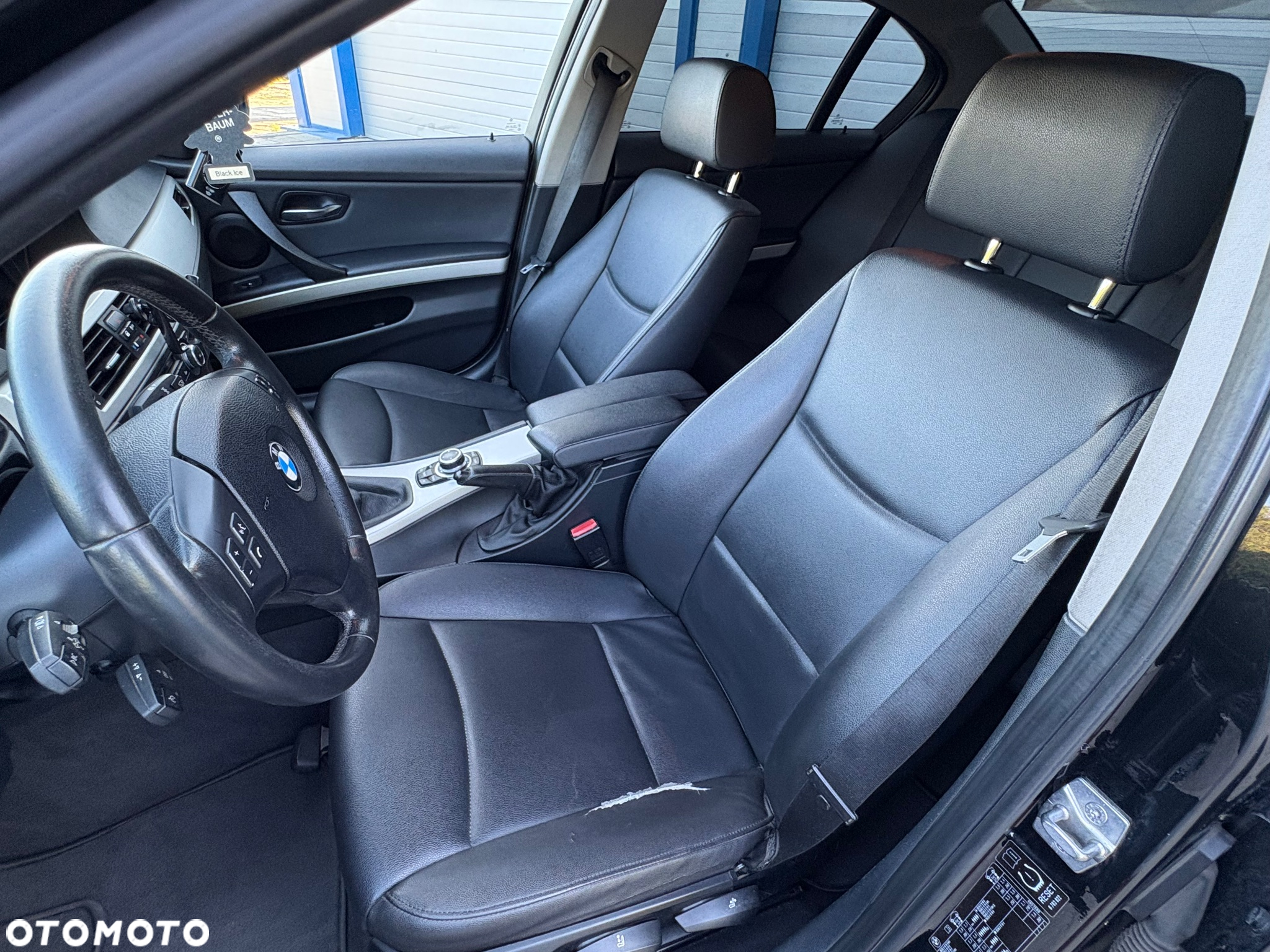 BMW Seria 3 - 37