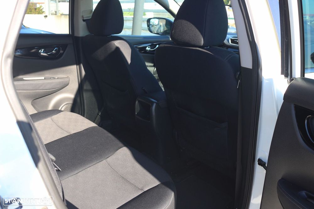 Nissan Qashqai 1.6 dCi N-Tec - 37