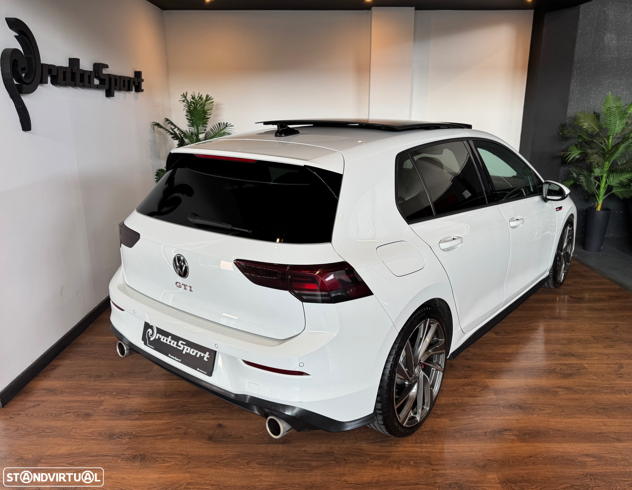 VW Golf 2.0 TSI GTI DSG Performance - 58
