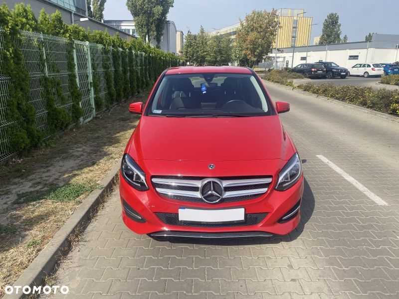 Mercedes-Benz Klasa B 220 4-Matic - 32