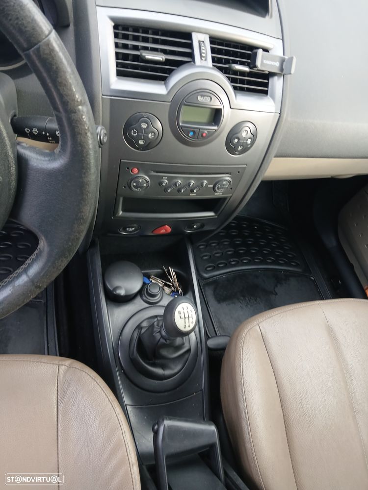 Renault Mégane Break 1.5 dCi Dynamique - 1