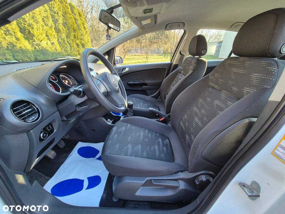 Opel Corsa 1.2 16V Edition / Active - 27