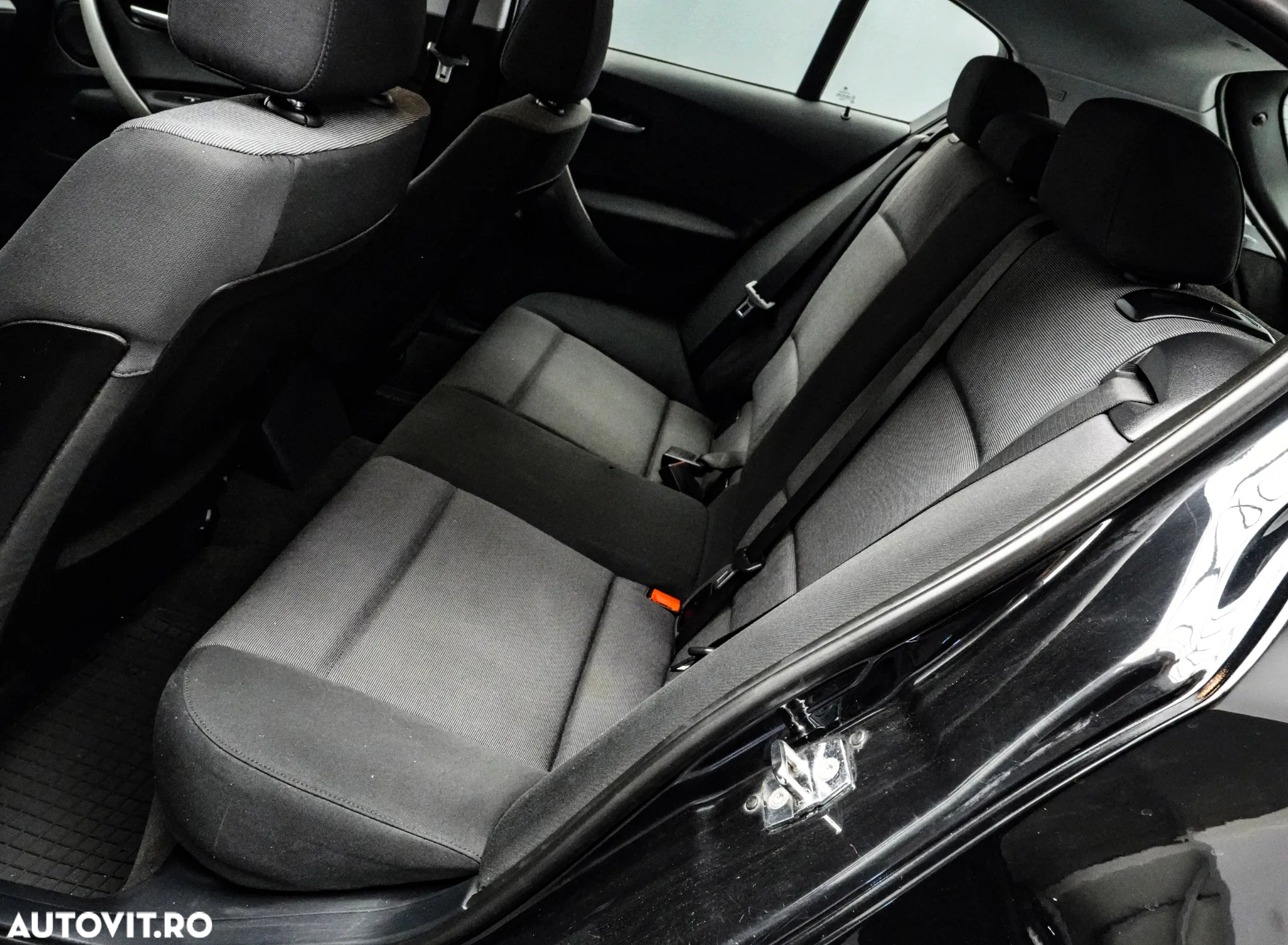 BMW Seria 1 116i - 13