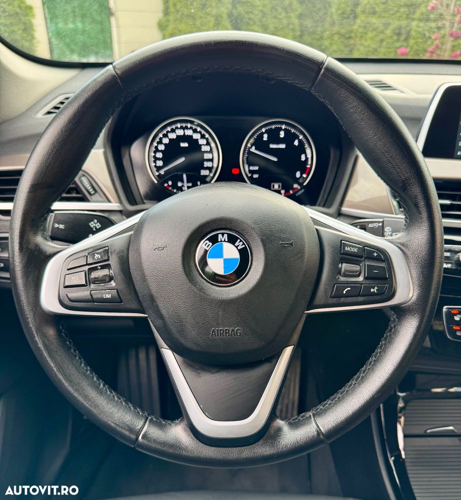 BMW X1 xDrive18d xLine - 34