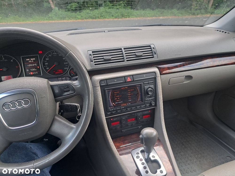 Audi A4 Avant - 6